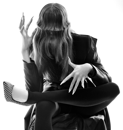 Emmanuel_Boum_Mrs Hyde shooting1748-Modifier__2022.jpg